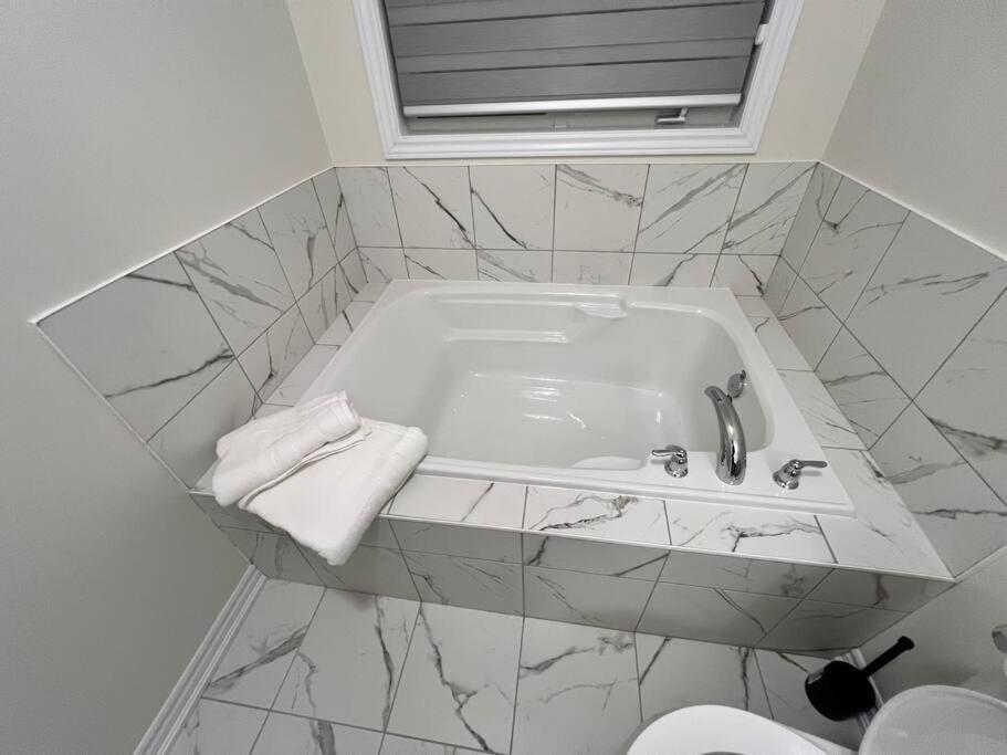 Niagara'S Entertainment House Villa Thorold Екстериор снимка